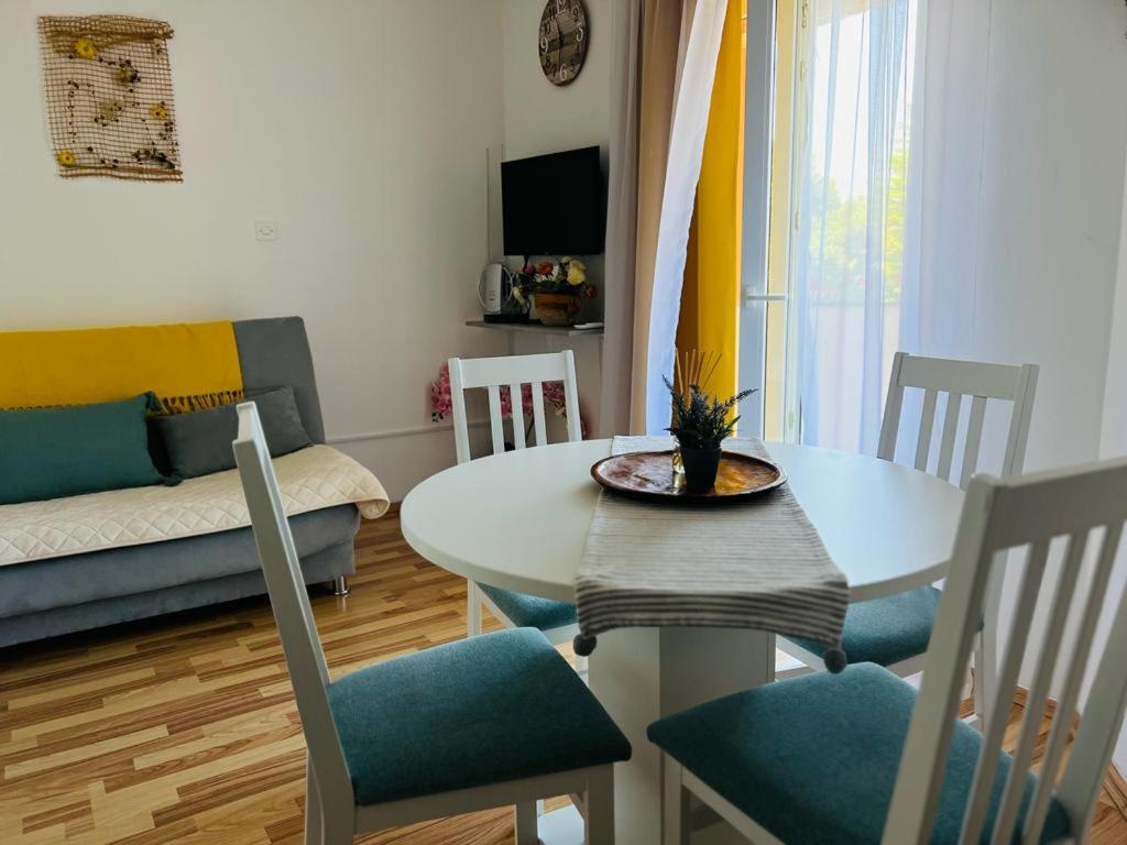 Apartments Adela Polje  Room photo